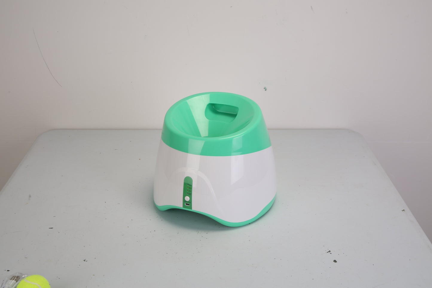 Automatic Dog Ball Launcher with 6 Tennis Balls – Rechargeable Interactive Fetch Machine with 3 Distance Settings for Small & Medium Dogs